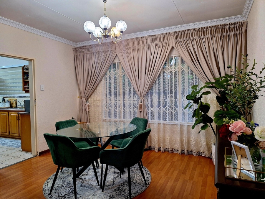 3 Bedroom Property for Sale in Kannoniers Park North West